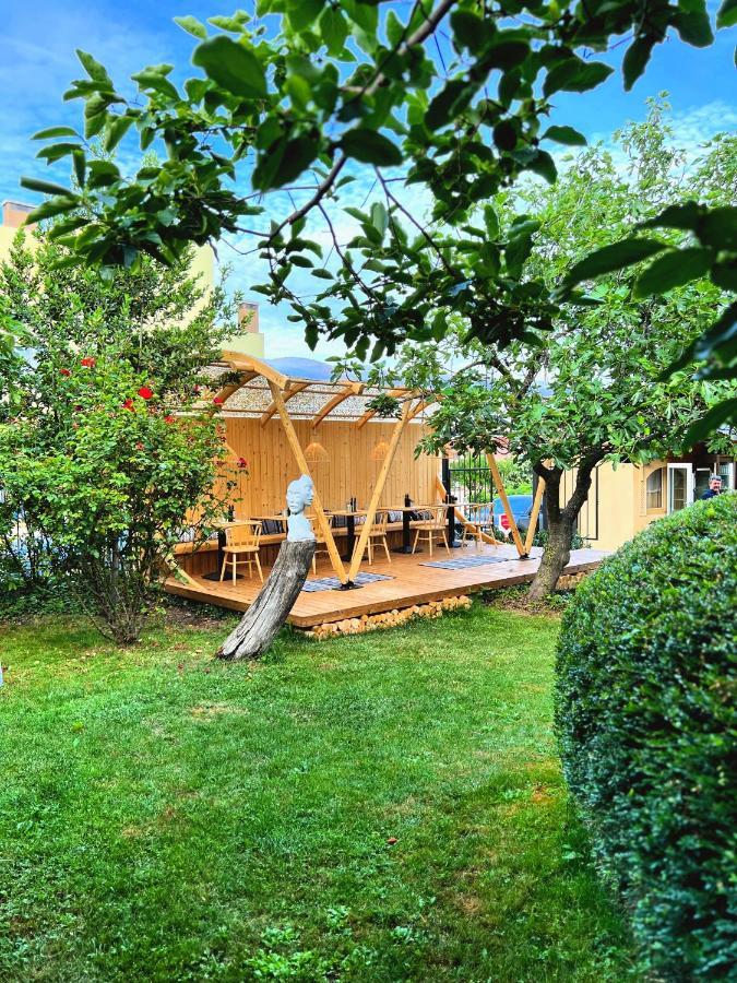 Friends Family Hotel 로제넷츠 외부 사진